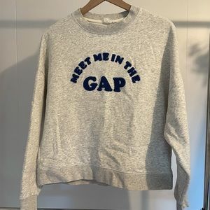 gap sweatshirt